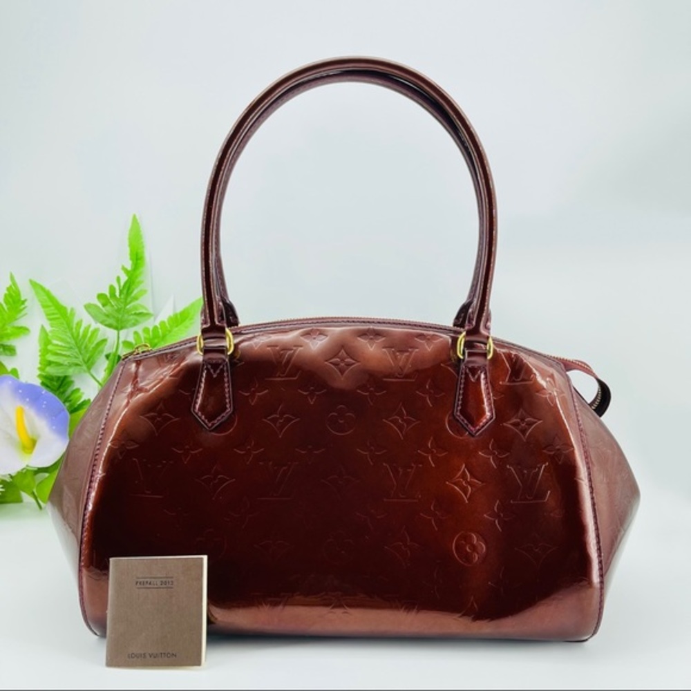 Louis Vuitton Sherwood Gm Vernis bag
